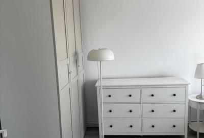 Apartament cu 3 camere decomandat în Exterior Vest