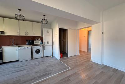 Apartament cu 3 camere în Tineretului