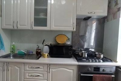 Garsonieră decomandată în Lipovei