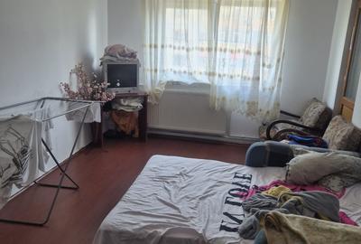 Apartament cu 2 camere decomandat, mobilat în Trivale - 1