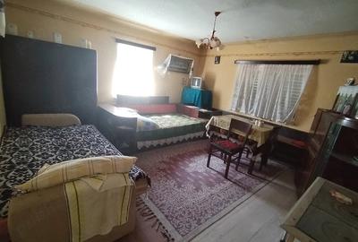 Casă cu 3 camere cu Teren 851 Mp în Păuca
