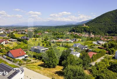 Teren de 1340 mp, în Central - 8