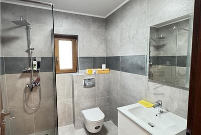 Casă cu 5 camere cu Teren 380 Mp în Giroc