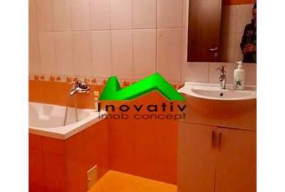 Casă cu 5 camere cu Canalizare în Veterani - 1
