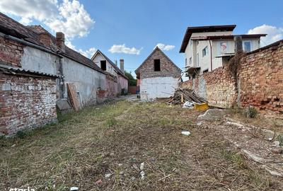 Casă cu 4 camere în Turnișor
