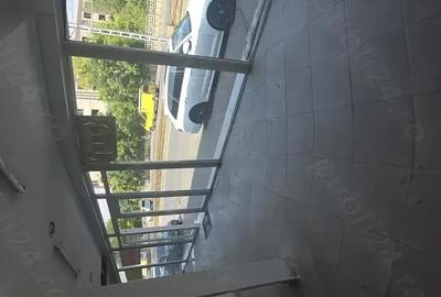 Spațiu comercial, de 220 mp, în Central - 6
