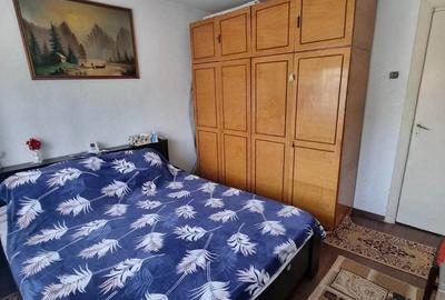 Apartament cu 2 camere decomandat în Calea București