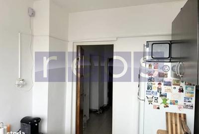 Apartament cu 2 camere decomandat în Titan
