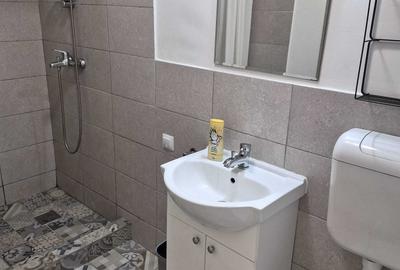 Apartament cu 2 camere decomandat în Tudor