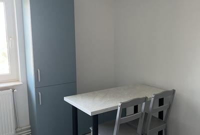 Apartament cu 3 camere în Trivale