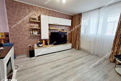Apartament cu 2 camere decomandat în Micro 20 - 2