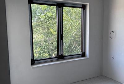 Casă cu 5 camere decomandat cu Teren 380 Mp în Giroc