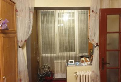 Apartament cu 2 camere nedecomandat în Central