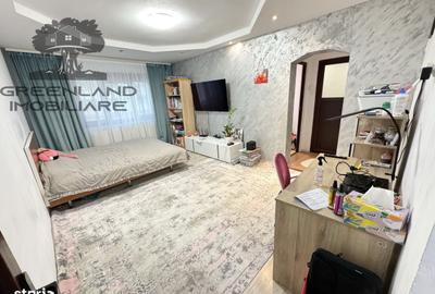Apartament cu 3 camere în Podu Roș