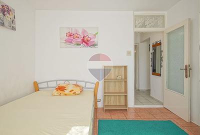 Apartament cu 2 camere decomandat în Gemenii