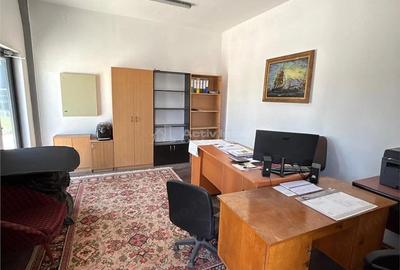 Spațiu comercial, de 231 mp, în Central