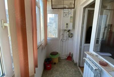 Apartament cu 2 camere decomandat în Casa de Cultură - 3
