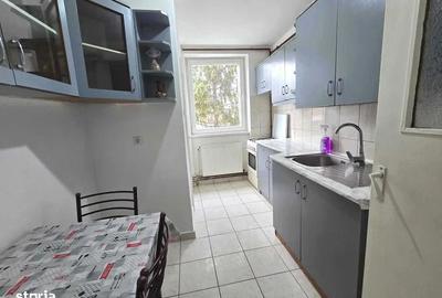 Apartament cu 2 camere semidecomandat în Calea Dumbrăvii