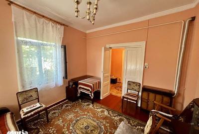 Casă cu 2 camere decomandat cu Teren 150 Mp în Central - 3