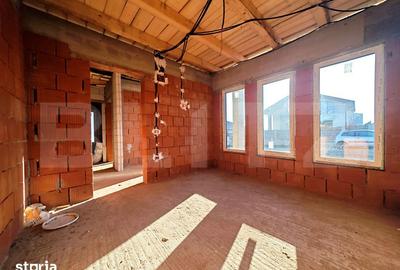 Casă cu 4 camere cu Teren 600 Mp în Paleu - 2