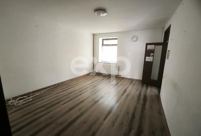 Casă individuală cu 6 camere cu Canalizare în Ultracentral - 6