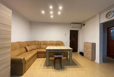 Apartament cu 3 camere semidecomandat în Bună Ziua