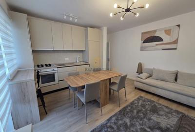 Apartament cu 2 camere decomandat, mobilat în Apărătorii Patriei