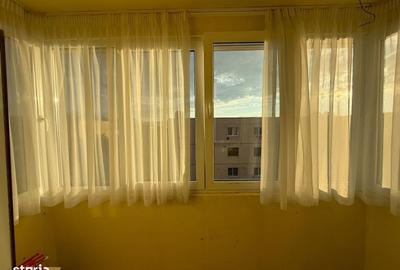 Apartament cu 2 camere decomandat în Triaj