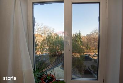 Apartament cu 2 camere nedecomandat în Grivița