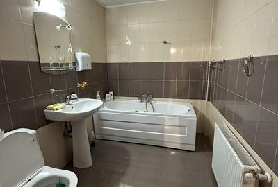 Apartament cu 3 camere decomandat în Ipotești - 4