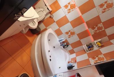 Casă cu Teren 300 Mp în Central