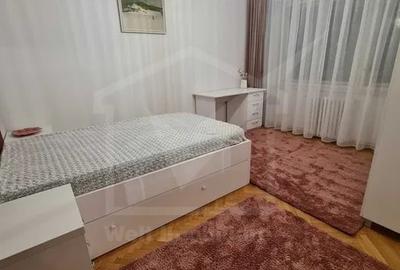 Apartament cu 3 camere decomandat, mobilat în Andrei Mureșanu