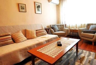 Apartament cu 3 camere decomandat în Micro 11