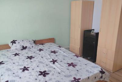 Apartament cu 3 camere decomandat în Crâng - 8