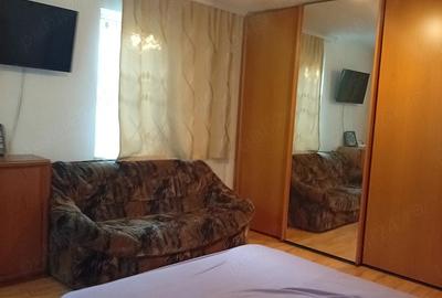 Apartament cu 3 camere semidecomandat în Bahne