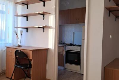 Garsonieră decomandată în Central - 7