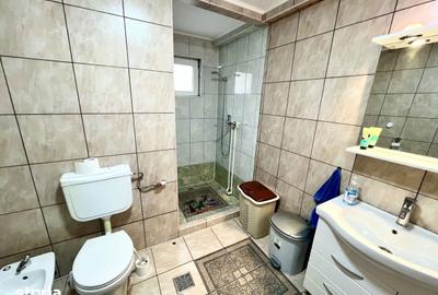 Casă cu 5 camere cu Teren 300 Mp în Călărași - 2