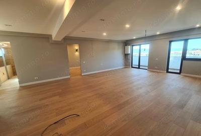 Apartament cu 3 camere în 1 Mai - 16