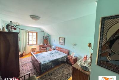 Casă cu 4 camere cu Teren 2700 Mp în Central - 3