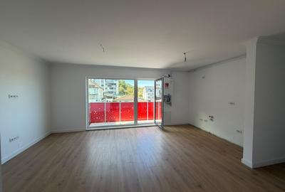Apartament cu 2 camere semidecomandat în Florești