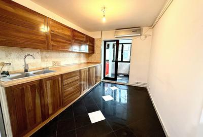 Apartament cu 4 camere semidecomandat, mobilat în Crângași - 3