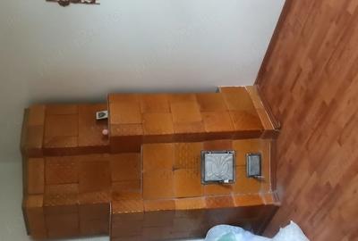 Apartament cu 2 camere decomandat în Alexeni