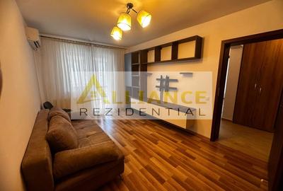 Apartament cu 2 camere decomandat, mobilat în Central