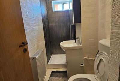 Apartament cu 3 camere semidecomandat în Central - 6