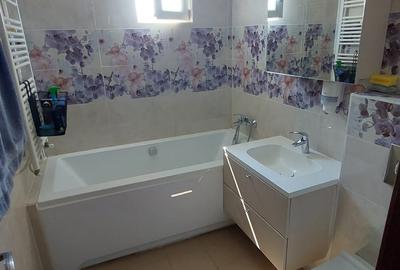 Apartament cu 3 camere decomandat în Palat - 13