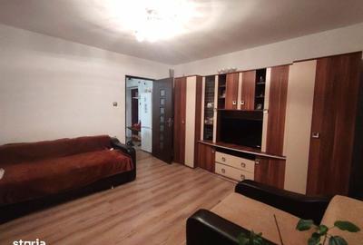 Apartament cu 3 camere semidecomandat în Central - 9