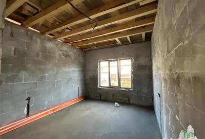 Apartament cu 5 camere decomandat în Lumina - 6