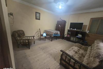 Casă cu 3 camere în Mândra