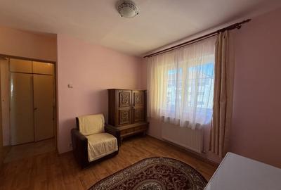 Apartament cu 3 camere decomandat, mobilat în Vasile Aaron - 14
