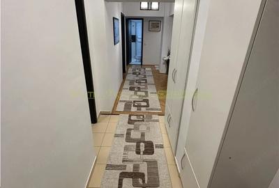 Apartament cu 4 camere decomandat în Turda
